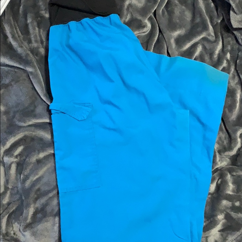 Small scrub pants